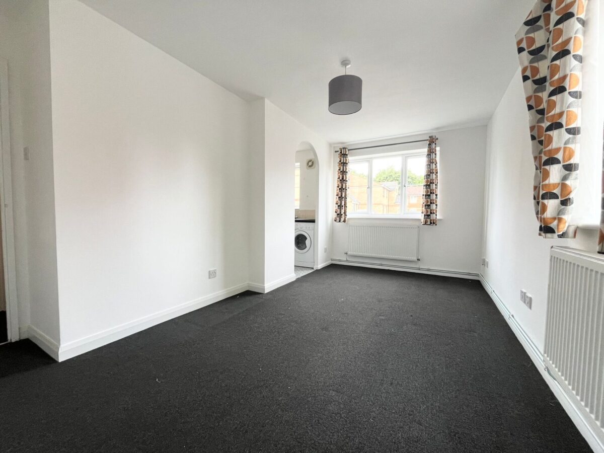 39 Redford Close, Feltham, TW13 4TB