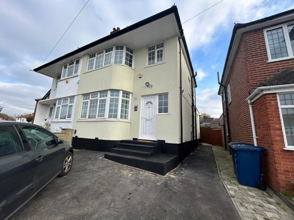 Riverdene Road, Edgware, HA8 9TD