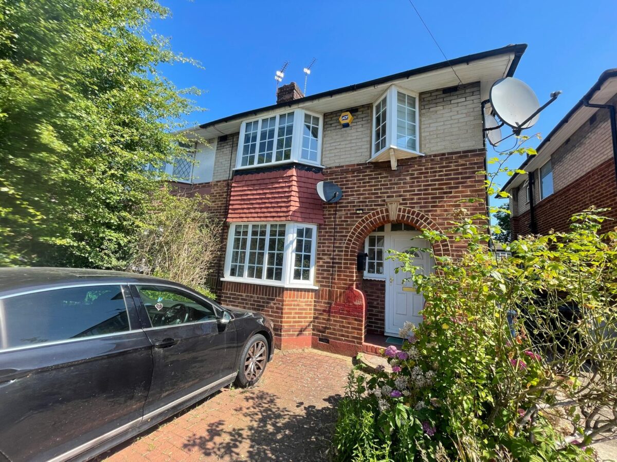 Morley Crescent, Edgware, HA8 8XE