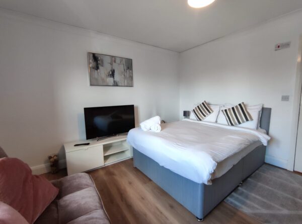171 London Road, TN13 2TA