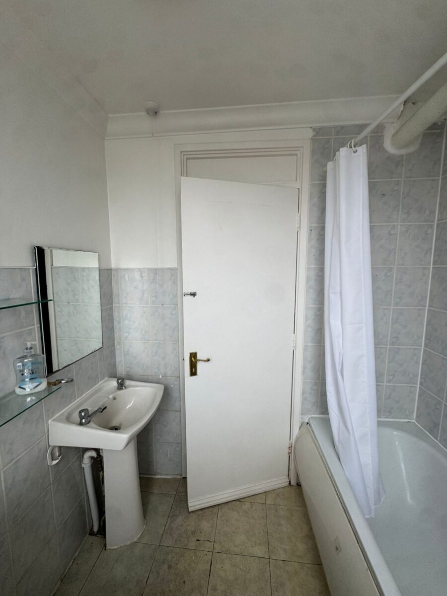 Wrens Park House Warwick Grove, London,  E5 9LT
