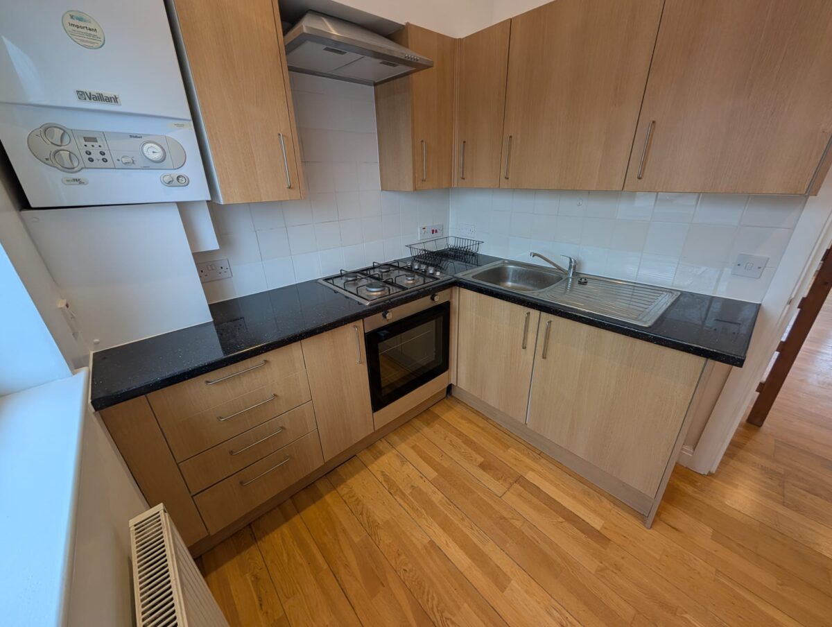 86A Edgware Way , Flat B, Edgware, Middlesex, HA8 8JS