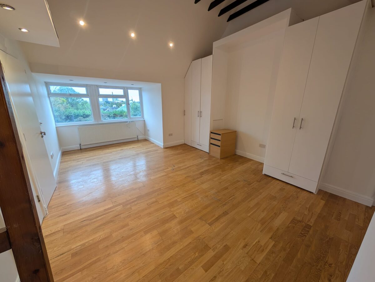 86A Edgware Way , Flat B, Edgware, Middlesex, HA8 8JS