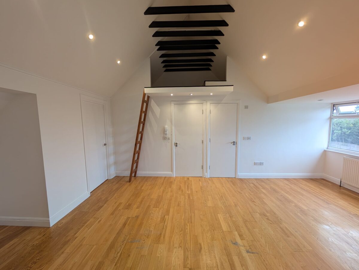 86A Edgware Way , Flat B, Edgware, Middlesex, HA8 8JS