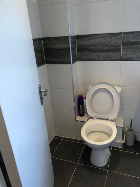 Almond Grove, Brentford, TW8 8NL