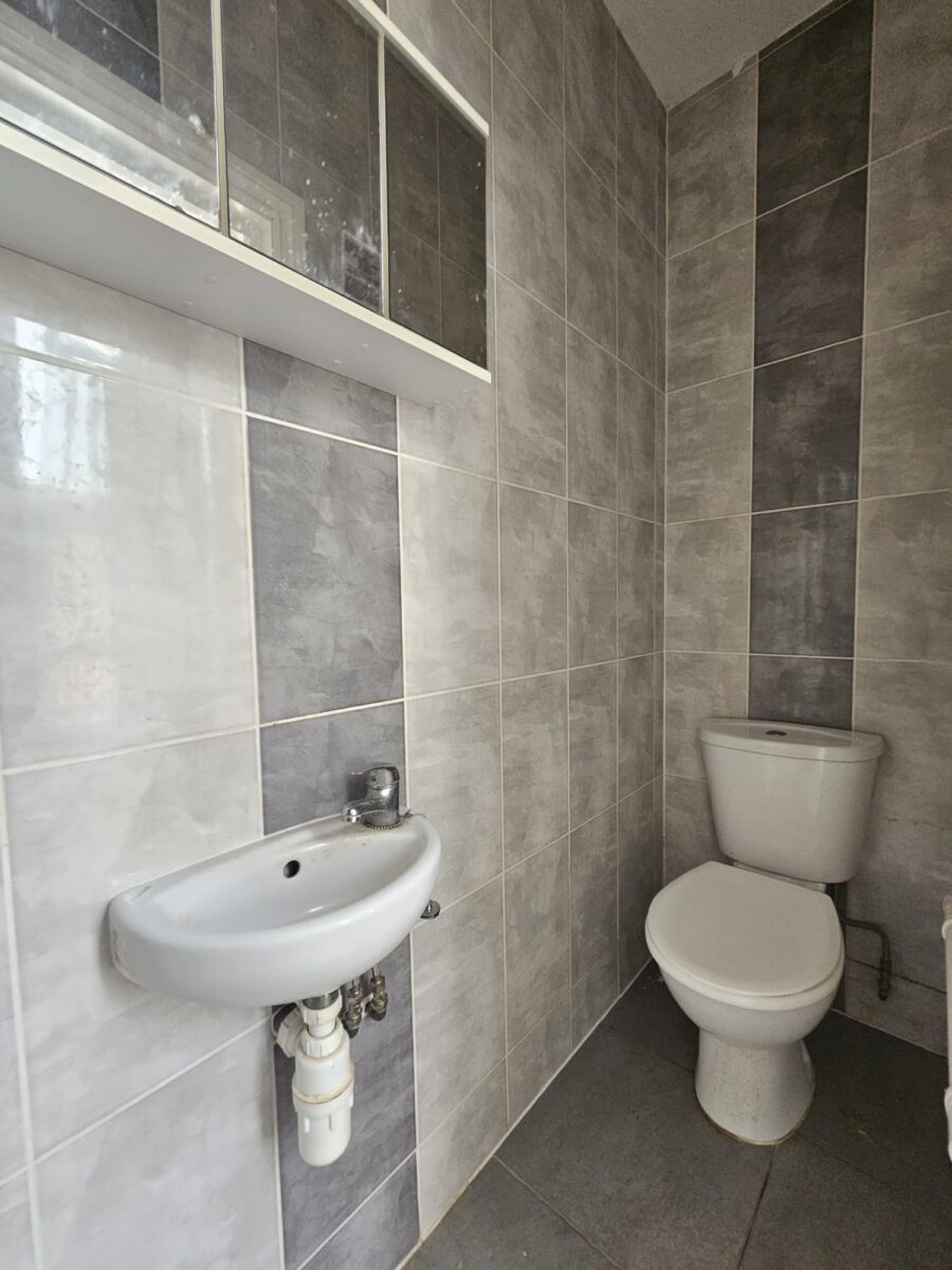 198 Shelbourne Road, London N17 9YB