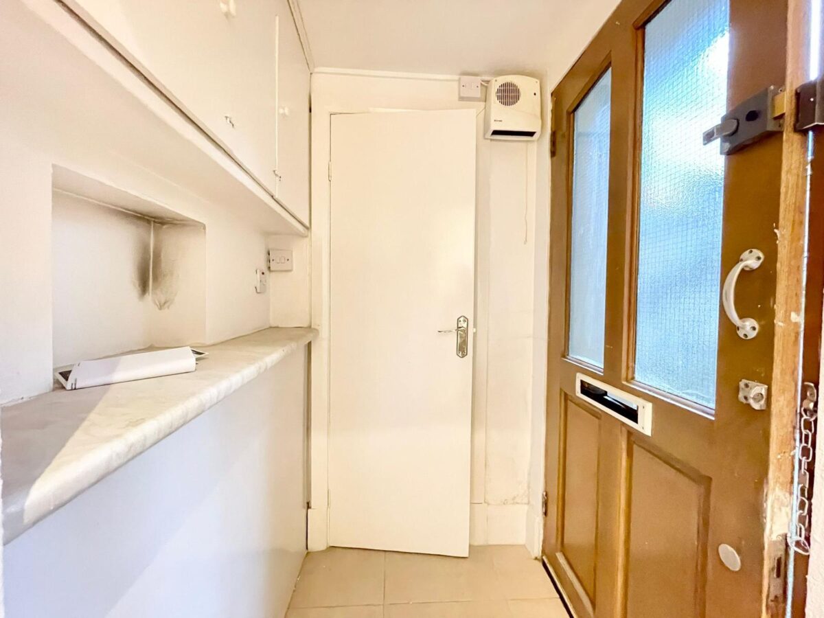 Ladbroke Grove, London, W10 5LZ