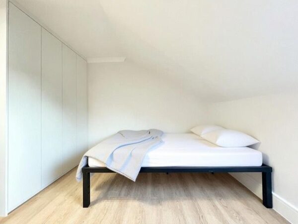 Herbert Road, London, NW9 6AD