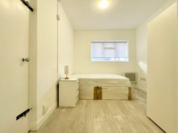 Shelbourne Road, London N17 9YB