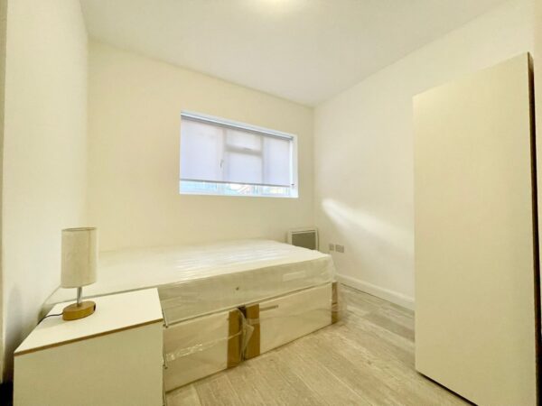 Shelbourne Road, London N17 9YB