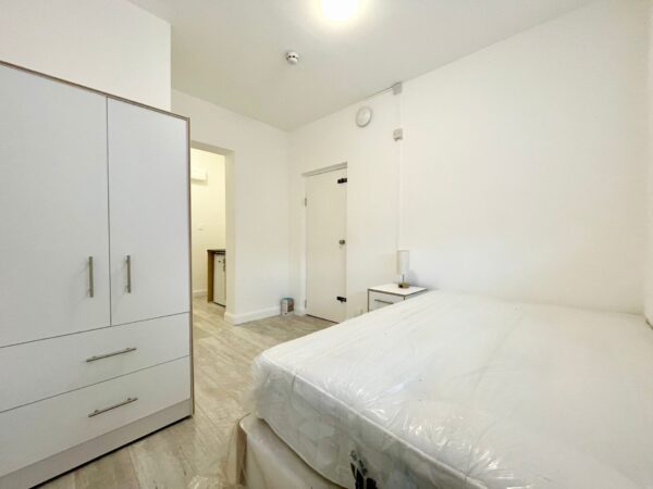 Shelbourne Road, London N17 9YB