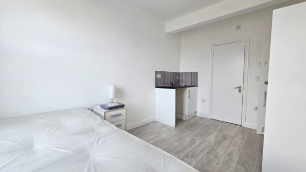 Shelbourne Road, London N17 9YB