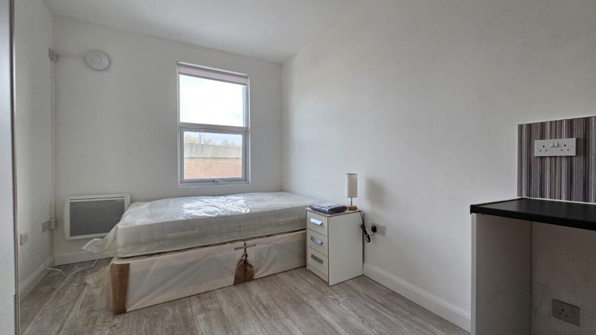 Shelbourne Road, London N17 9YB