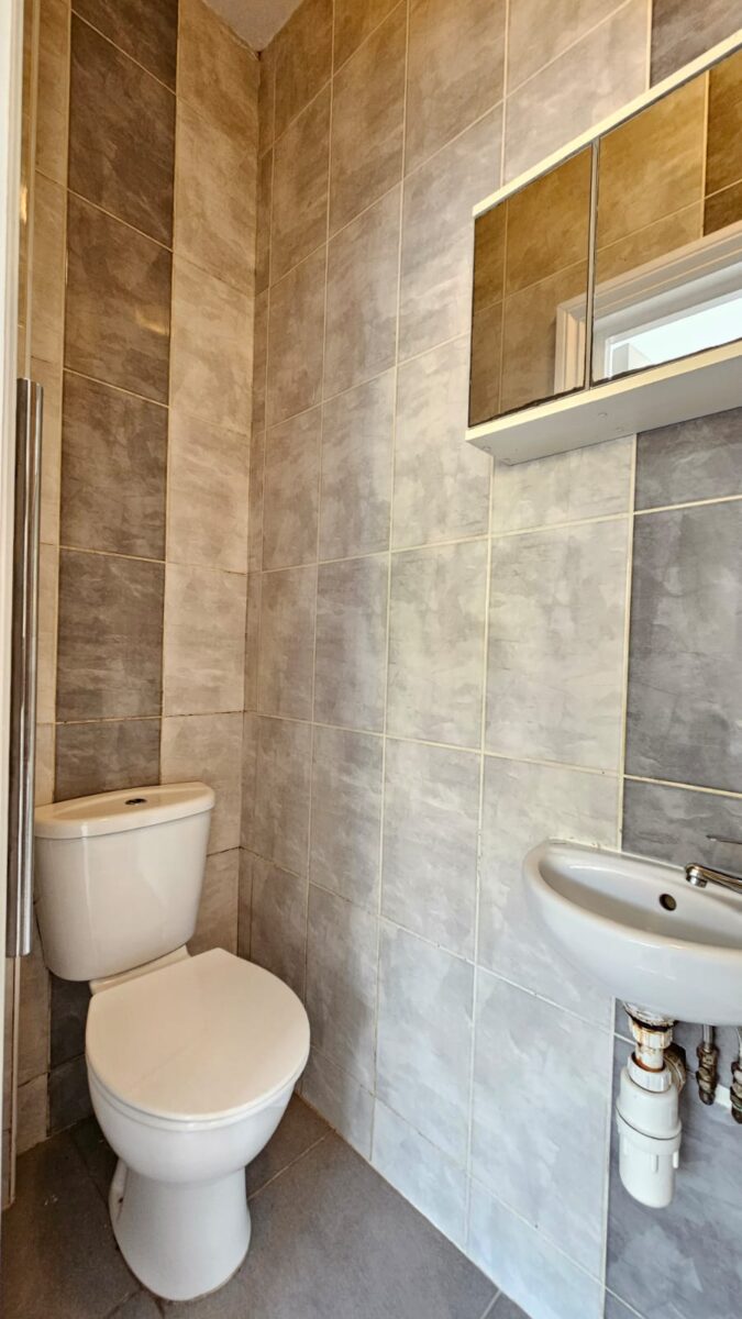 198 Shelbourne Road, London N17 9YB