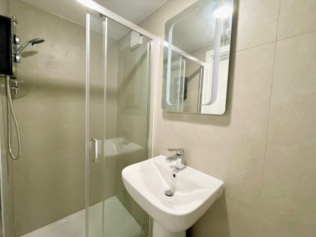 Herbert Road, London, NW9 6AD