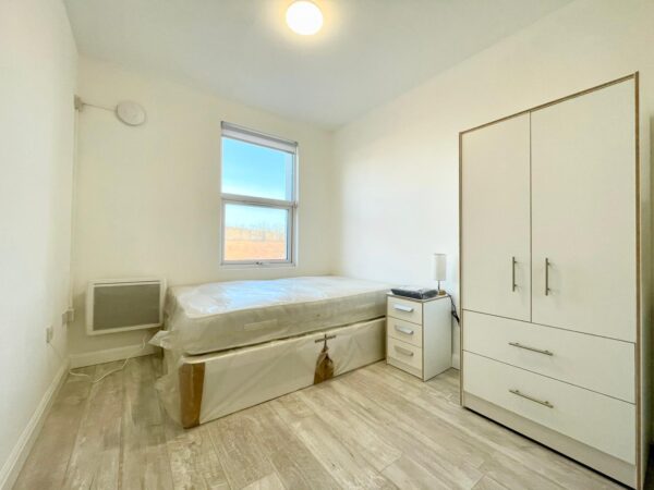 Shelbourne Road, London N17 9YB