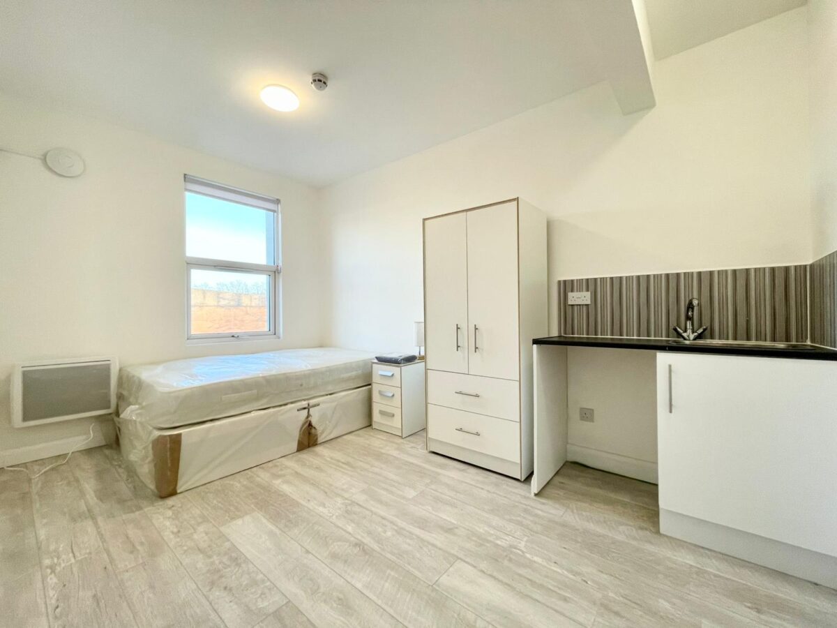 Shelbourne Road, London N17 9YB