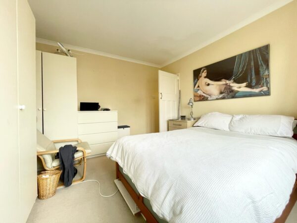 Somerset Avenue, Luton, LU2 0PN