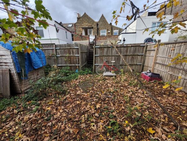 29 Hichisson Road, London SE15 3AN