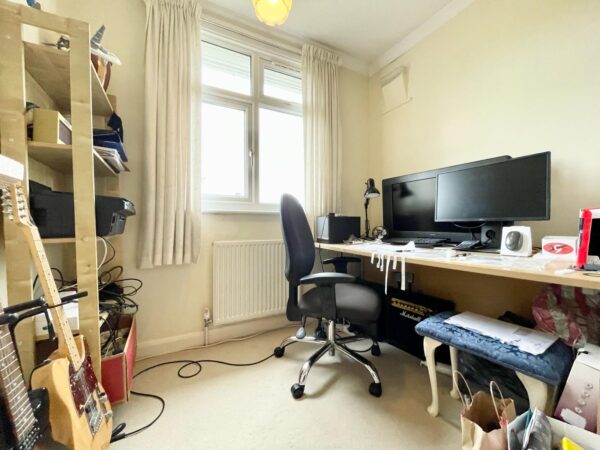 Somerset Avenue, Luton, LU2 0PN