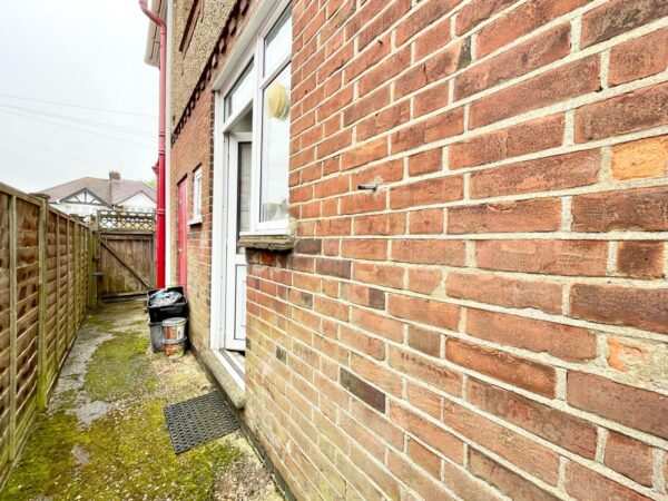 Somerset Avenue, Luton, LU2 0PN