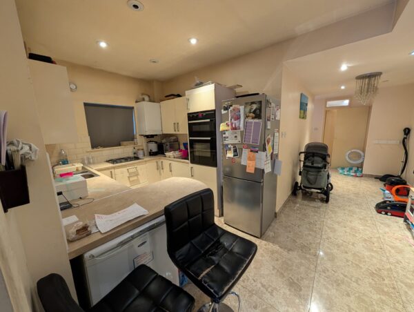 Mowbray Road, Edgware, Greater London, HA8 8JG