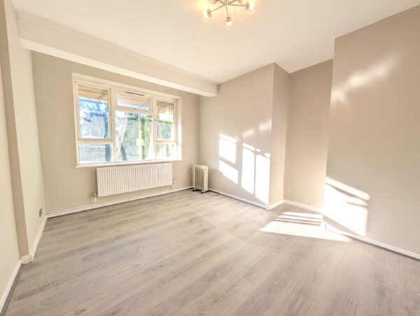 Thirsk Road, Borehamwood, WD6 5AX