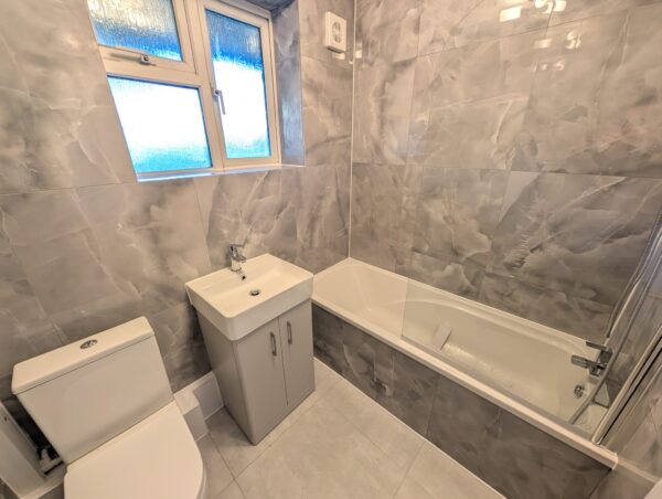 Thirsk Road, Borehamwood, WD6 5AX