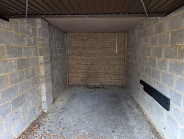 Ashford Court, Cranmer Road, Edgware, HA8 8UD