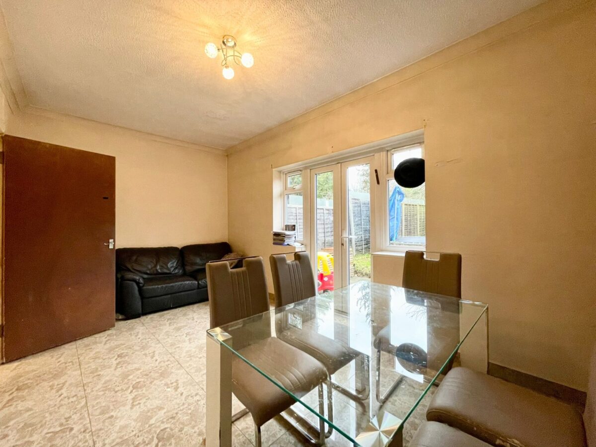 Mowbray Road, Edgware, Greater London, HA8 8JG