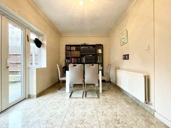 Mowbray Road, Edgware, Greater London, HA8 8JG