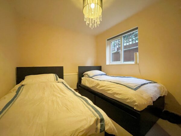 Mowbray Road, Edgware, Greater London, HA8 8JG