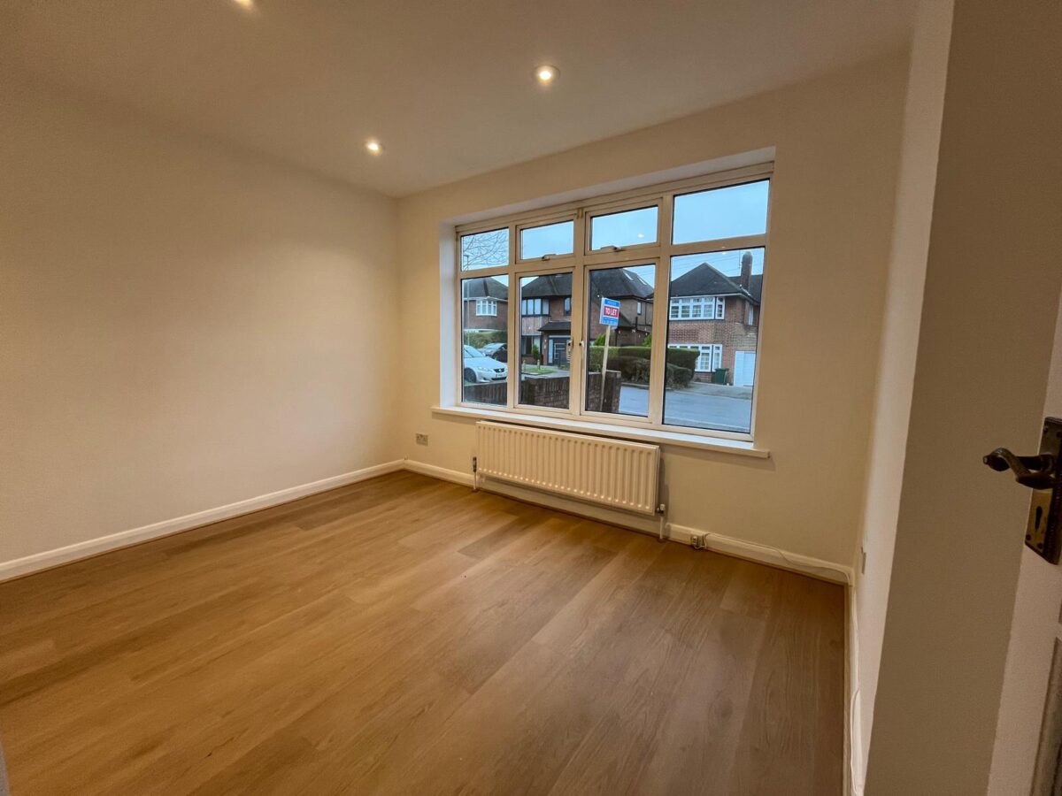 Blackwell Gardens Edgware HA8 8QA