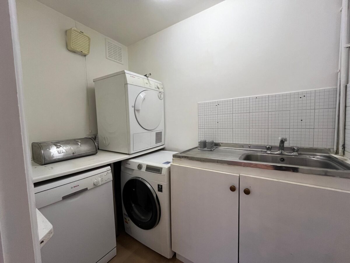 Blackwell Gardens Edgware HA8 8QA