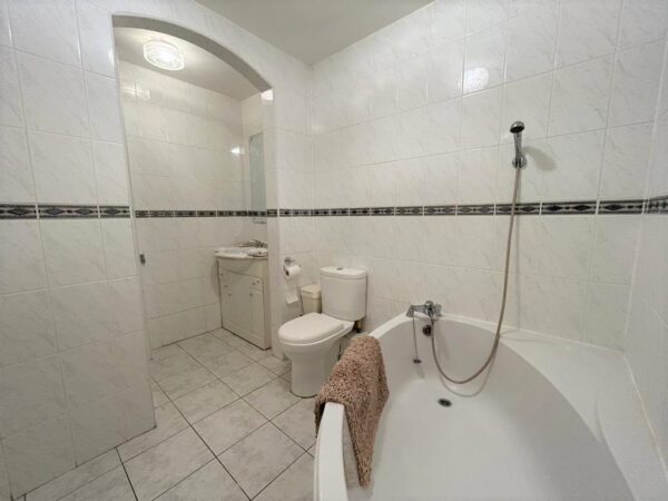 Broadfields Heights, Broadfields Ave, Edgware HA8 8PF