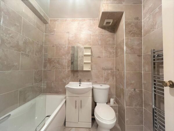 Broadfields Heights, Broadfields Ave, Edgware HA8 8PF