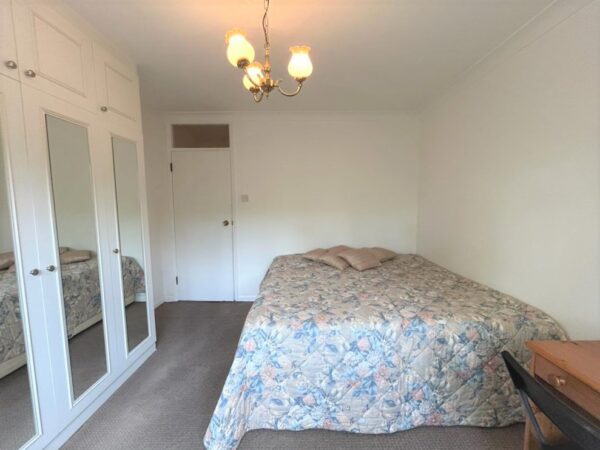 Broadfields Heights, Broadfields Ave, Edgware HA8 8PF