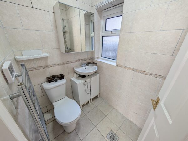 St Margarets Road, HA8 9UT