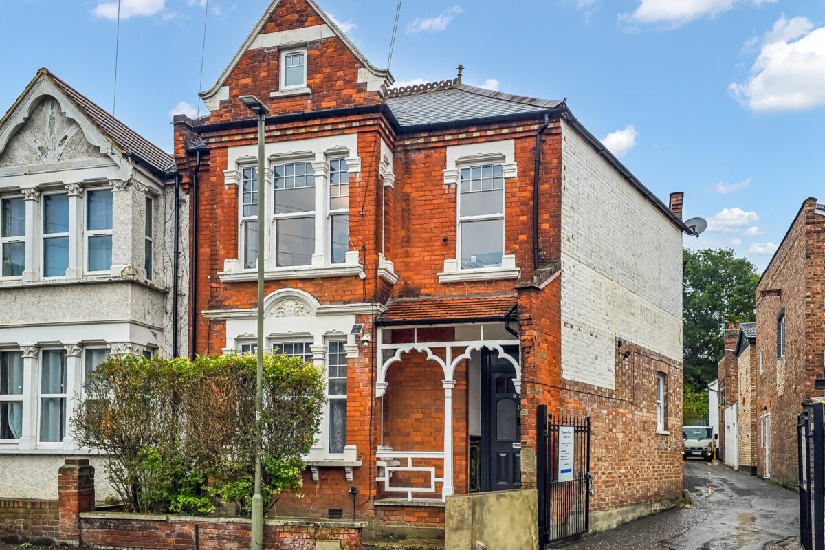 Manor Park Crescent, Edgware, HA8 7NL