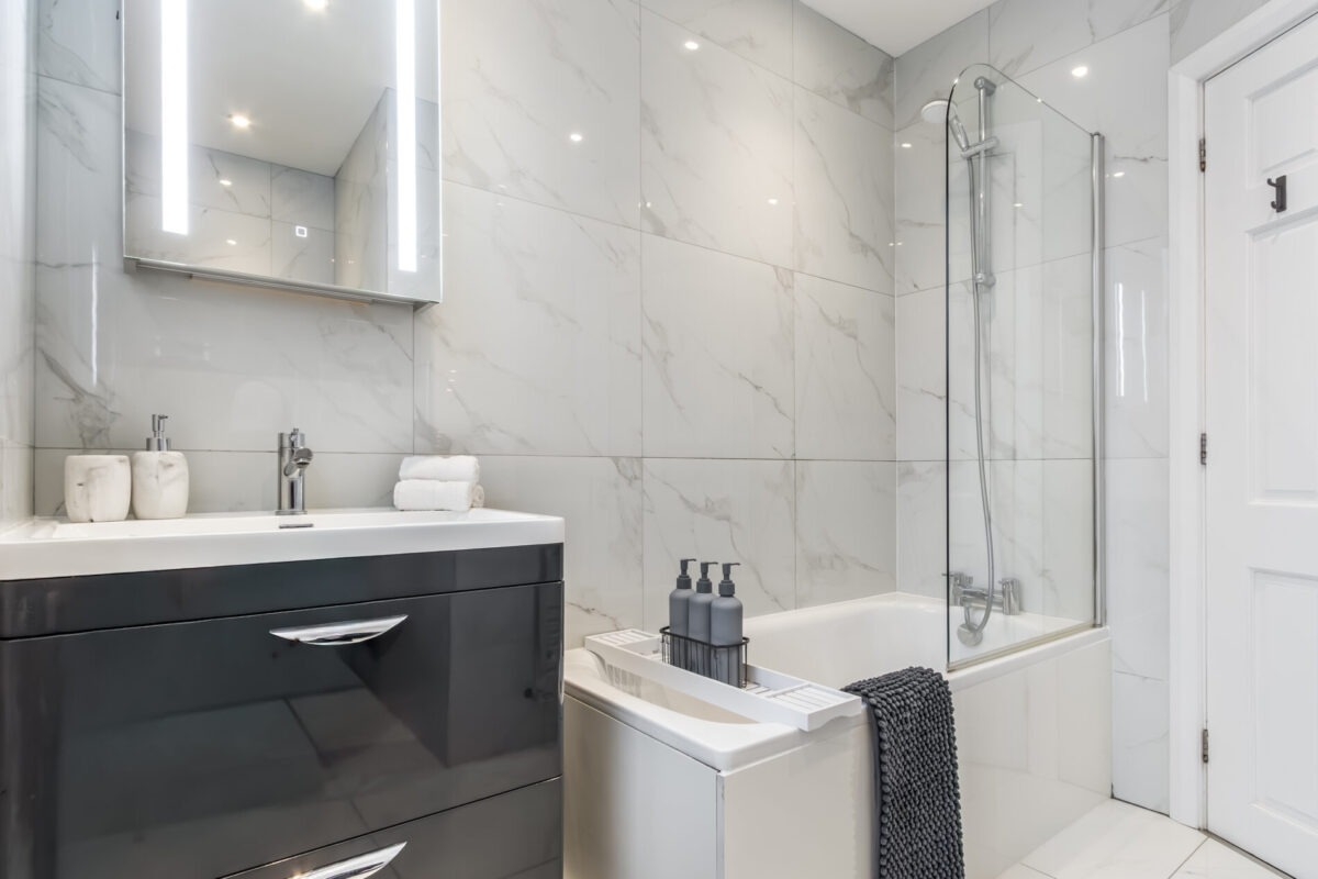 Manor Park Crescent, Edgware, HA8 7NL