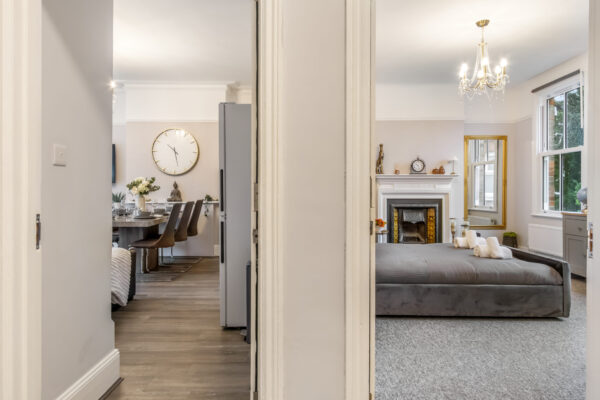 Manor Park Crescent, Edgware, HA8 7NL