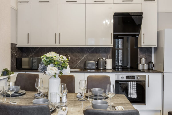 Manor Park Crescent, Edgware, HA8 7NL