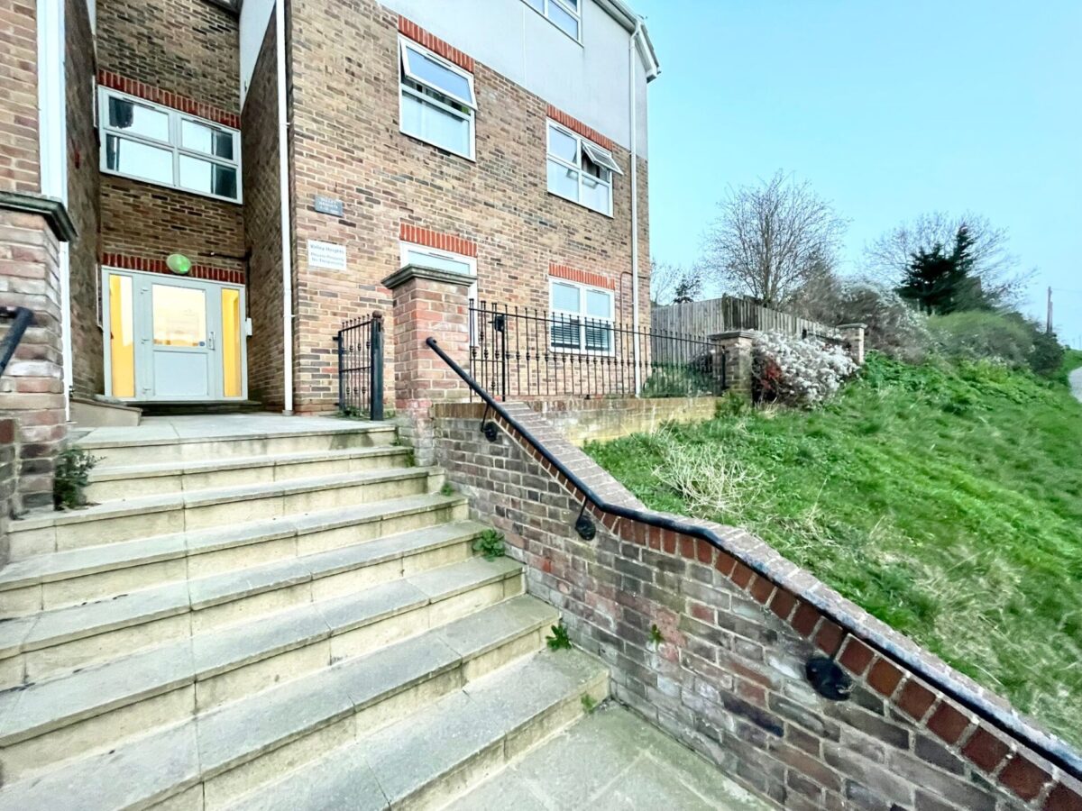 Valley Heights Joyce Green Walk, Dartford, Kent, DA1 5GZ