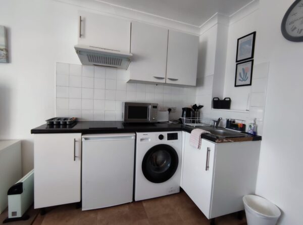 Gladstones, London Road, Dunton Green, Sevenoaks, TN13 2TA