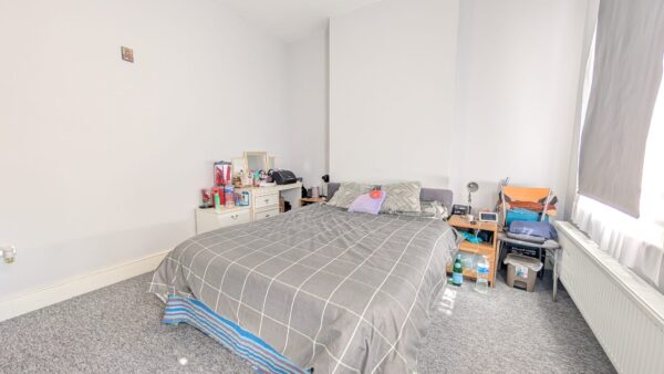 Manor Park Crescent, Edgware, HA8 7NL