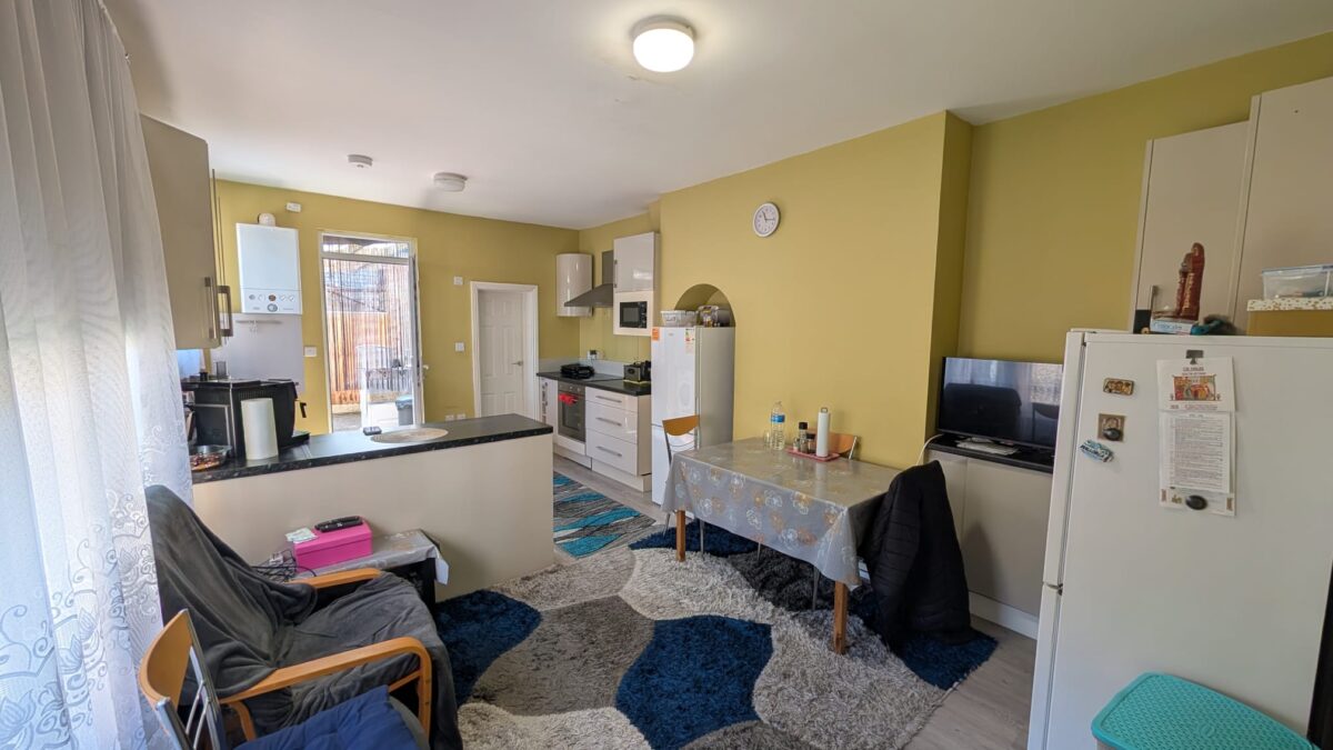 Manor Park Crescent, Edgware, HA8 7NL