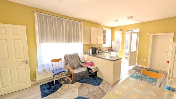 Manor Park Crescent, Edgware, HA8 7NL