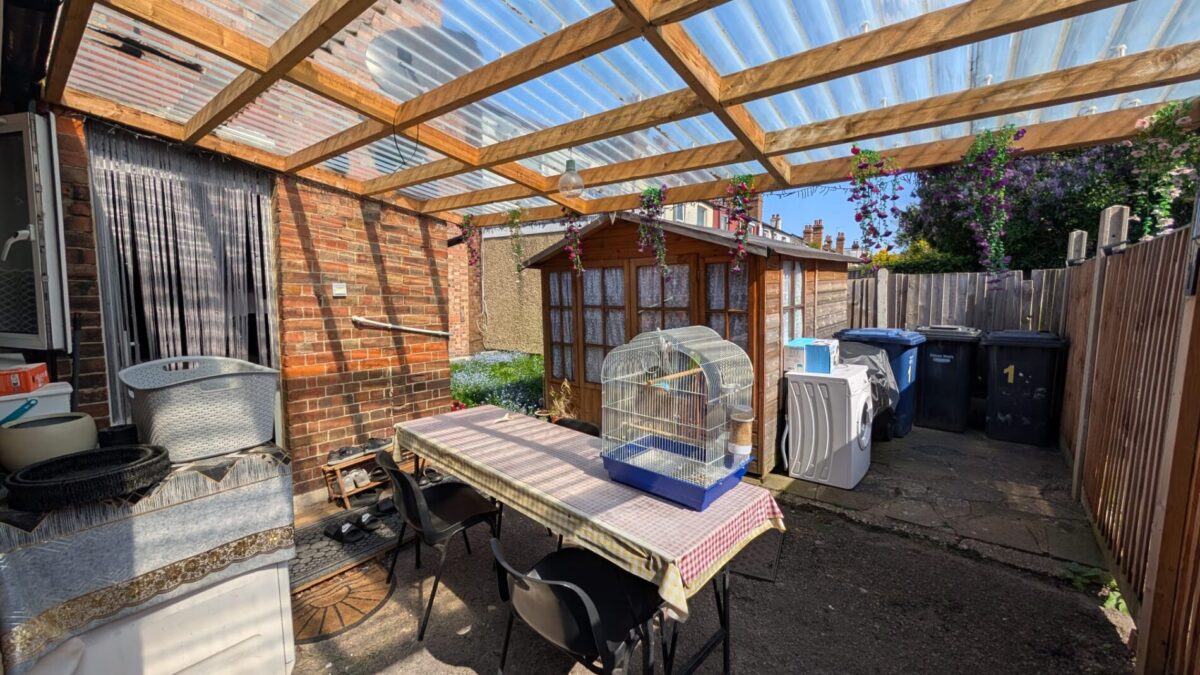 Manor Park Crescent, Edgware, HA8 7NL