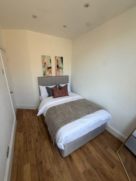 Balls Pond Road, London, N1 4AJ