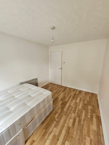 79 Somerset Gardens, Creighton Road, London